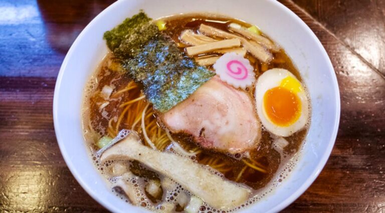 Menza Katabutsu (麺座 かたぶつ)