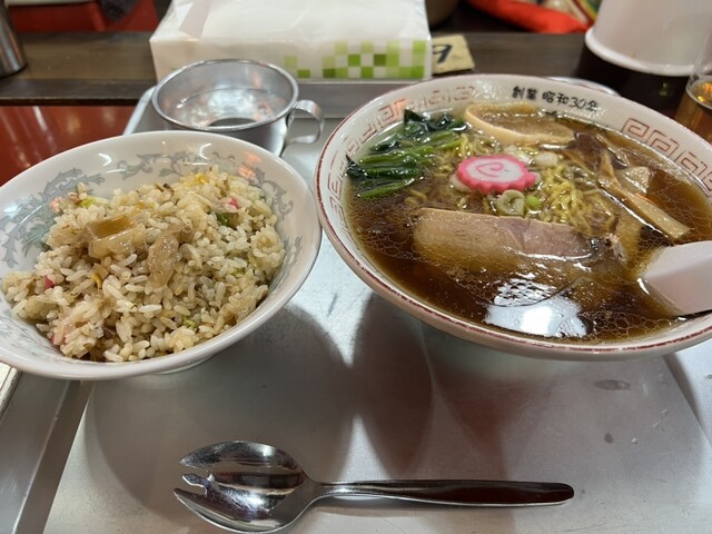 Manji Shoyuya Ramen Sunpiazza Shop (醤油屋本店 サンピアザ店)