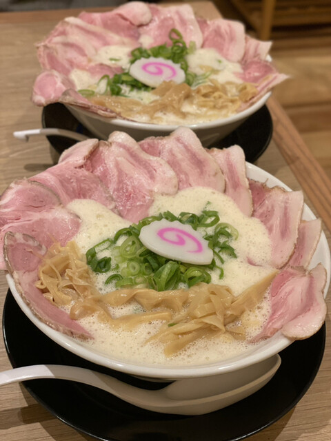 Torisoba Susuru Fushimi Hanare (鶏そば 啜る 伏見はなれ)
