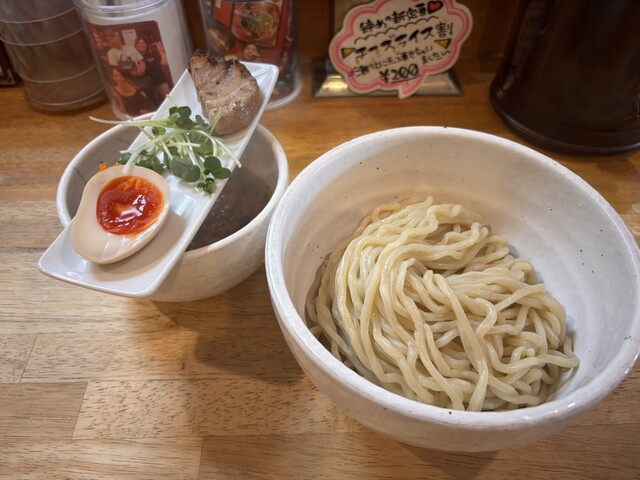 KUCHE (KÜCHE/クーシェ)