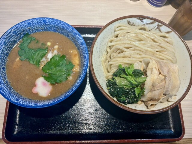 Ramen Dohyo Tsurureiho (らー麺土俵 鶴嶺峰)