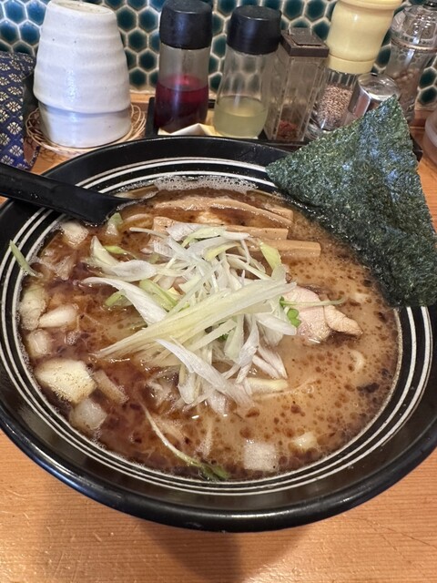 Sengyo Tori-dashi Men Sawamura (鮮魚鶏出汁麺 沢むら)