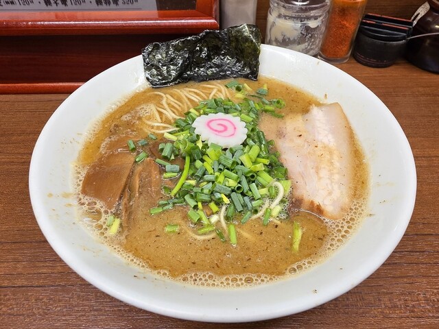 San San Nana (三三㐂)