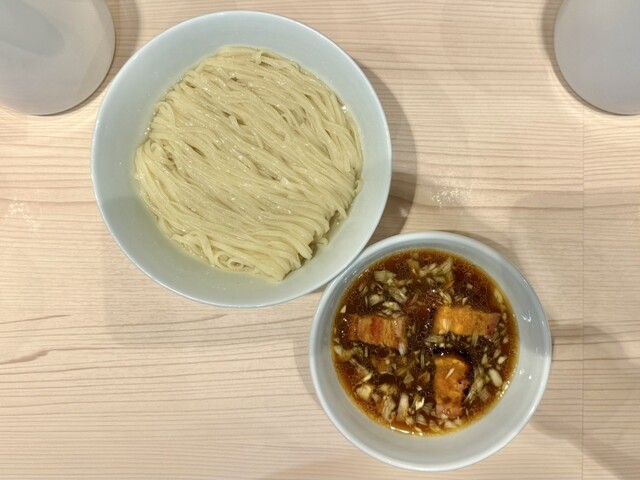 Ramen Wara (らーめん 藁)