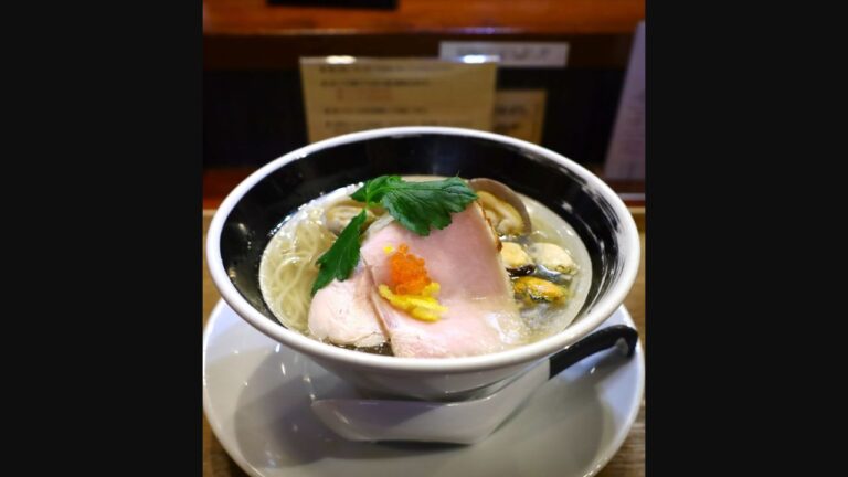 Menjo Shirokuro (麺処 しろくろ)