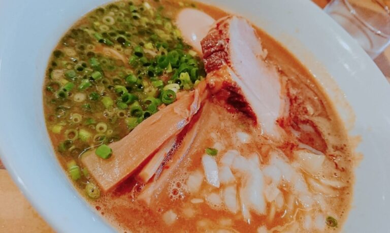 Ramen Yoshi (らーめん佳)
