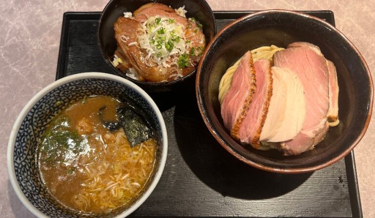 Menya Itto (麺屋一燈)