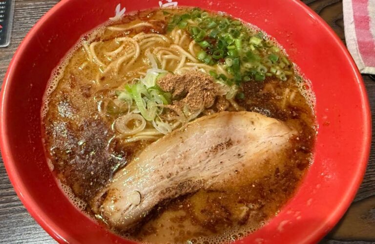 Haruichiya (春一家 三代目 麺宿 本店)