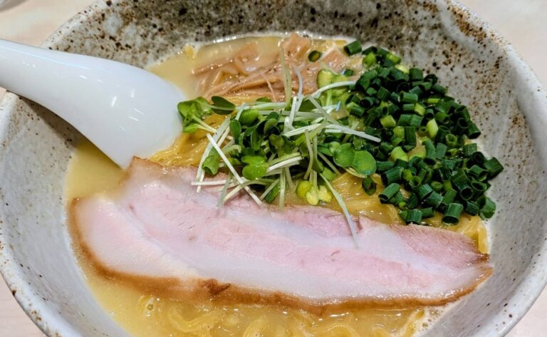 Keserasera (麺や けせらせら)