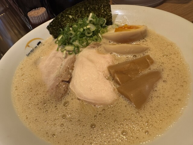 Men Hikyu Rokkomichi (麺 ヒキュウ 六甲道店)