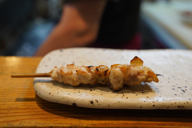 Toriyoshi (鳥好)