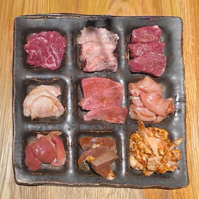 Hormone-yaki Rukuma Tokyo (ホルモン焼 婁熊東京)