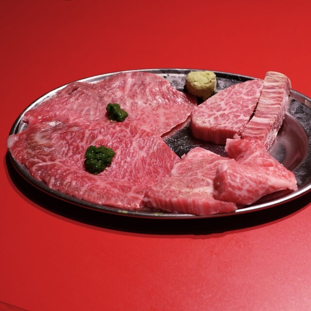 Yakiniku Hiromiya Shin-Honten (焼肉ヒロミヤ 新本店)