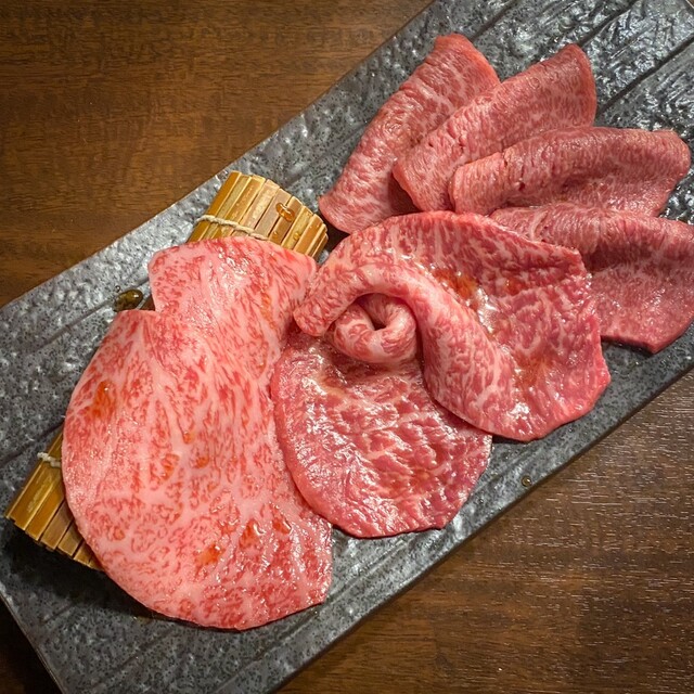 Sumibi Yakiniku Fuchioka (炭火焼肉 ふちおか)