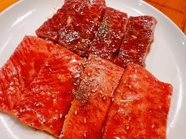 Sumibi Yakiniku Ichiba Jejuya Honten (炭火焼肉市場 済州家 本店)