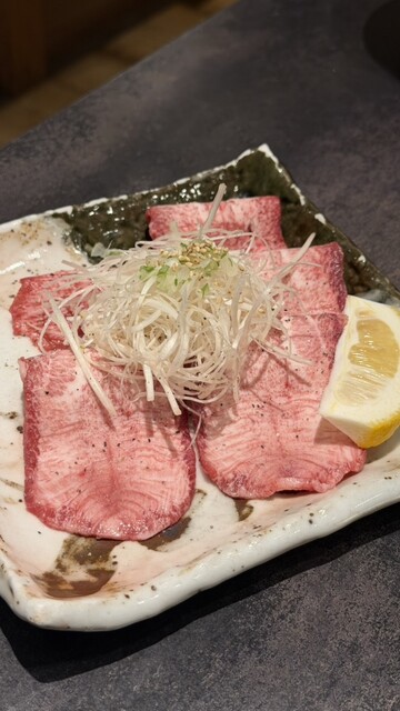 Yonezawa Gyu Yakiniku Sakano (米沢牛・焼肉 さかの)
