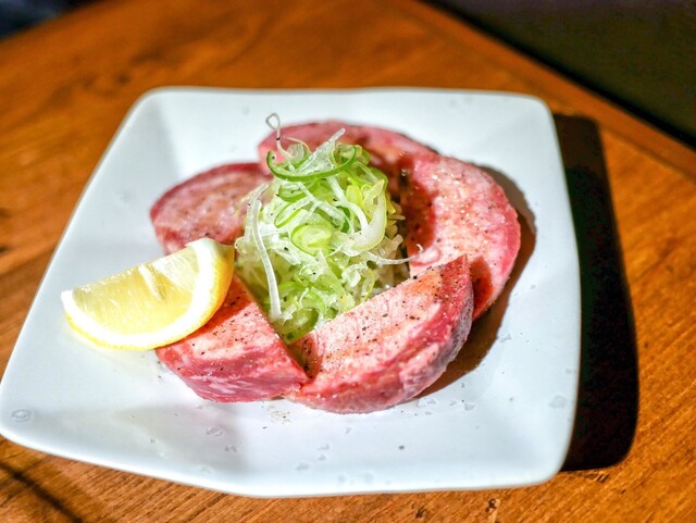 Sumibi Yakiniku Takenouchi Honten (炭火焼肉 たけのうち 本店)