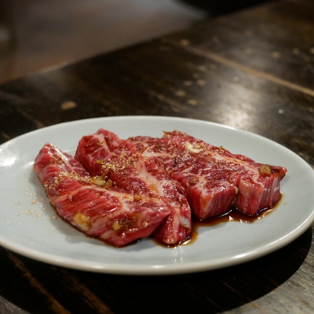 Sumibi Yakiniku Horumon Urara (炭火焼肉ホルモンうらら)