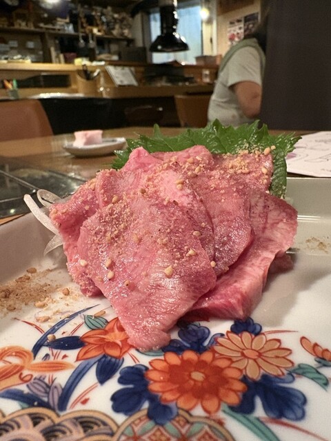 Beef dish at Niku no Hentai Shudan Shippu Hormon Kumoji Honten