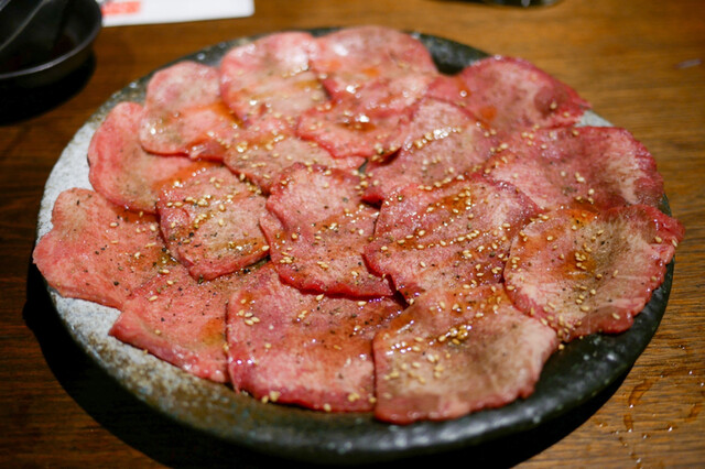 Yakiniku Manryo Higobashi-ten (万両 肥後橋店)