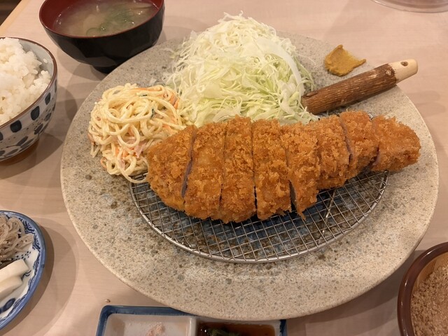 酒肆 門 (Shushi Mon)
