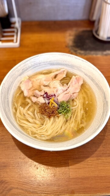 Ibukuro Washizukami (唯一無二のらぁ麺専門店 イ袋ワシづかみ)