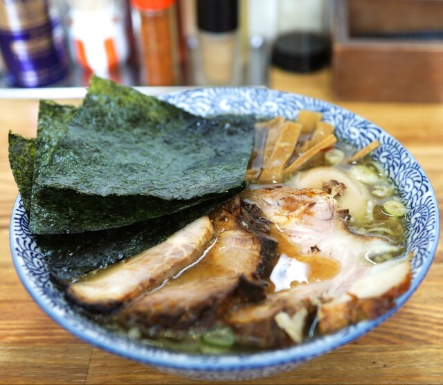 Chuka Soba Senmon Tonchibo (中華そば専門 とんちぼ)