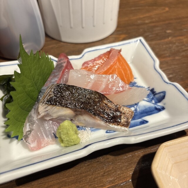 Tachinomi Fujiya Honten (立呑 富士屋本店)