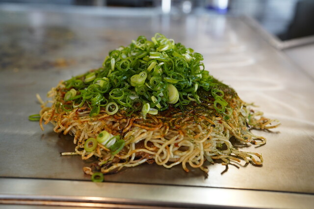 Okonomiyaki Hasshou (お好み焼き 八昌)