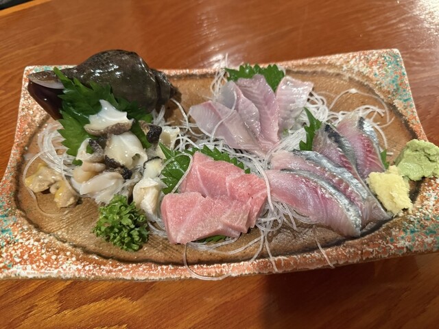 Assorted sashimi platter at Hakodate Fusaya Daimon-ten