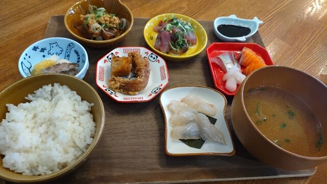 Japanese set meal with rice and side dishes at Asakana Kitchen Roux Bleu