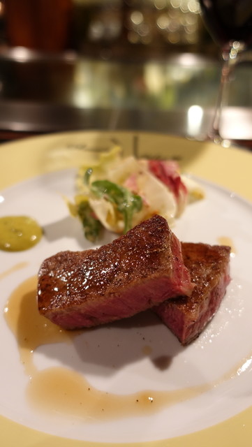 Sliced steak with vegetables at Azamino Ukai-tei
