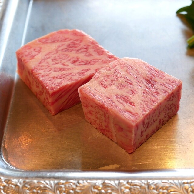 Marbled beef prepared for teppanyaki at Oyodo Kahan Miyachiku